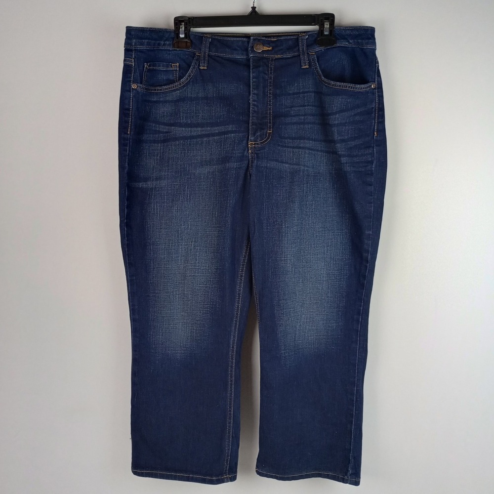 Lee Womens 18M Blue Mid Rise Stretch Denim Casual Cropped Regular Fit Capri Jean